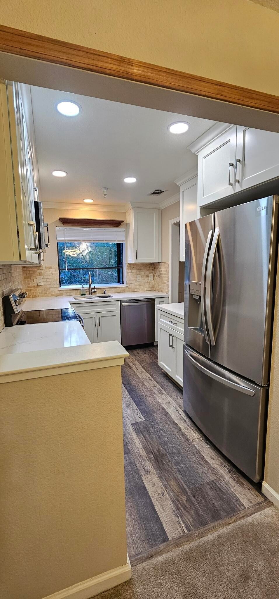 Kitchen - 2600 Oak Rd