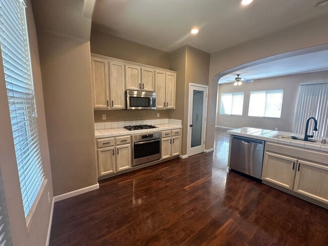 Building Photo - 1824 San Diego Cir
