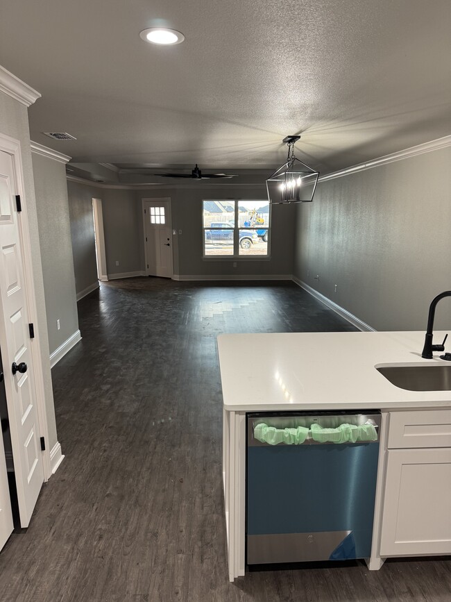 Building Photo - 345 Woodstock Ln