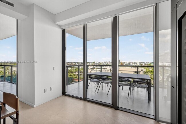 Building Photo - 9705 Collins Ave