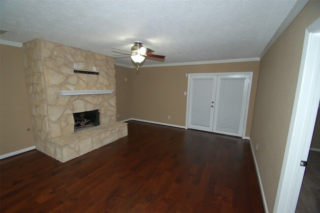 Building Photo - 3110 Brookhurst Ln