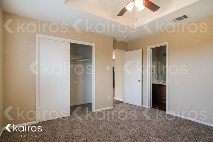 Building Photo - 711 Perseus Dr