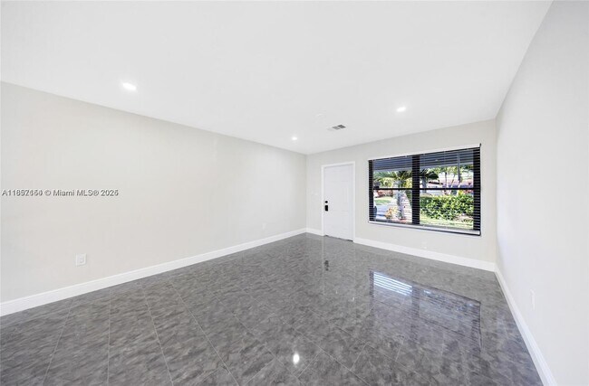 Building Photo - 6460 Perry St