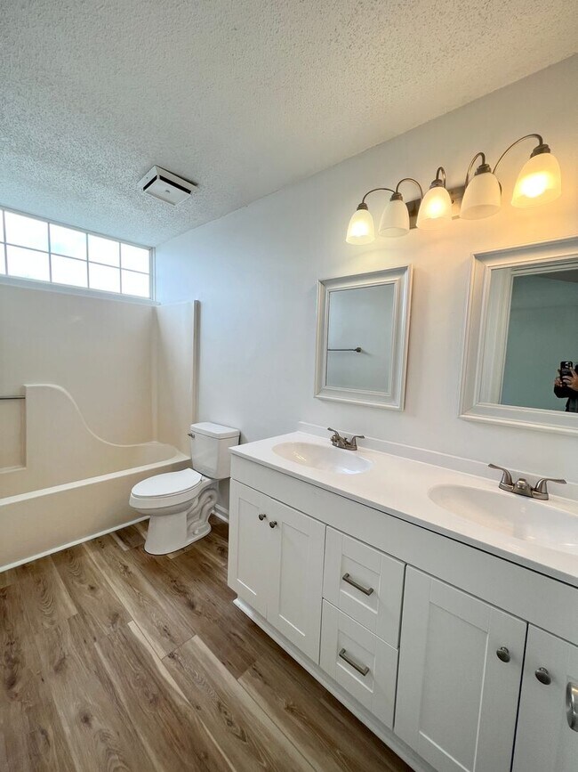 Building Photo - 8791 Chandler Dr