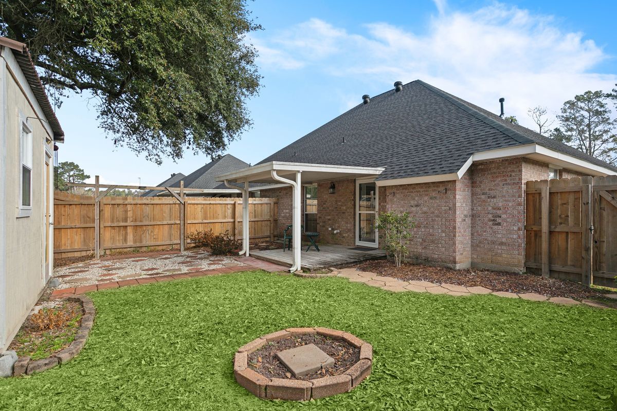 Building Photo - 136 Southgate Dr