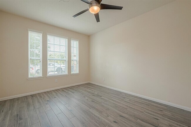 Building Photo - 3403 Lilac Ranch Dr