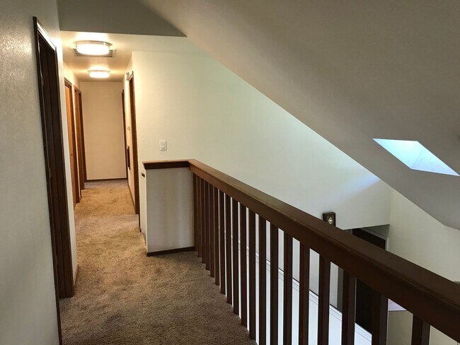 Building Photo - 4271 N Pennfield Pl