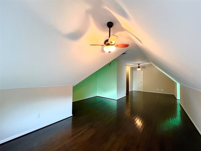 Building Photo - 6831 Staffordshire Blvd