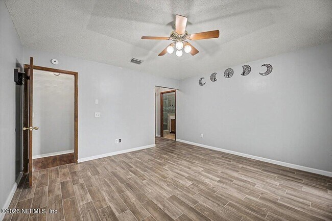 Building Photo - 8472 Bandera Cir W