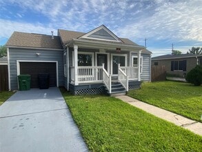 Building Photo - 7619 Ilex St