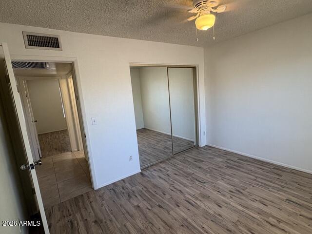 Building Photo - 5218 E Sheena Dr
