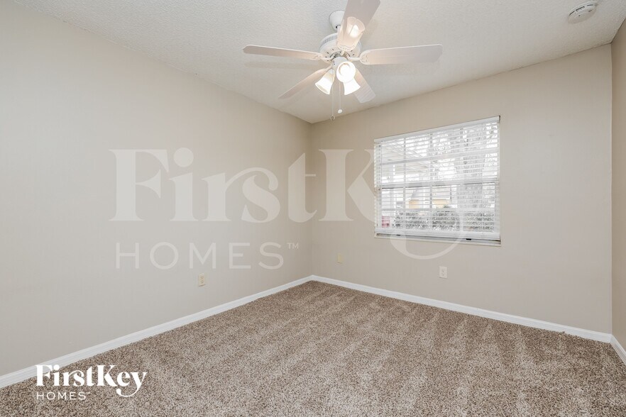 Building Photo - 4718 Westwind Dr