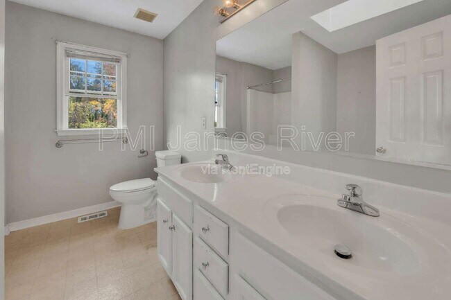 Building Photo - 3006 Creek Meadow Cir