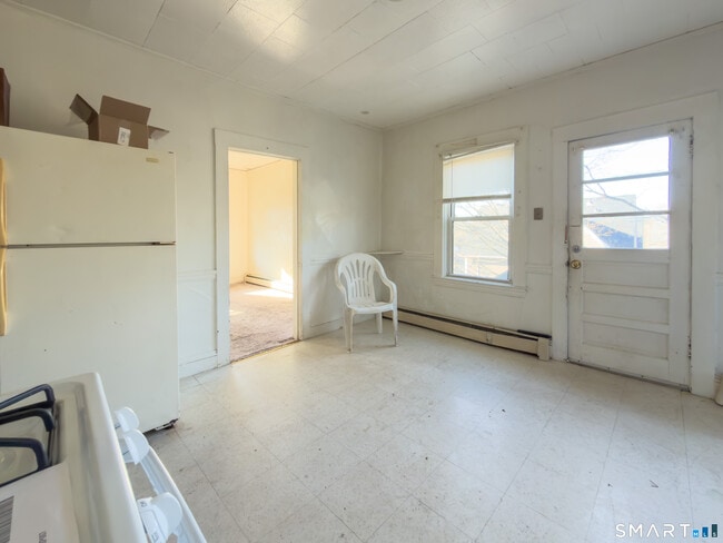 Building Photo - 324 Boswell Ave