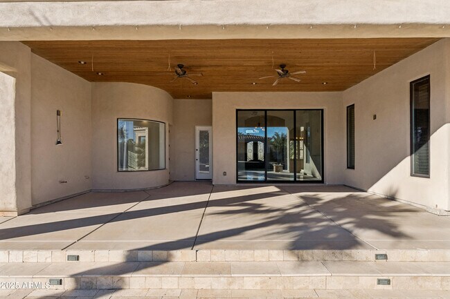 Building Photo - 11407 E Bellflower Ct