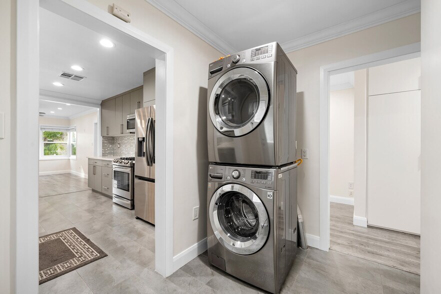 Building Photo - 1250 Bruce Ave