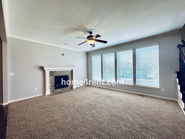 Building Photo - Gorgeous Olathe, 5 BR Home w/ Wood floors,...