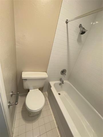 Building Photo - 2622 Custer Pkwy