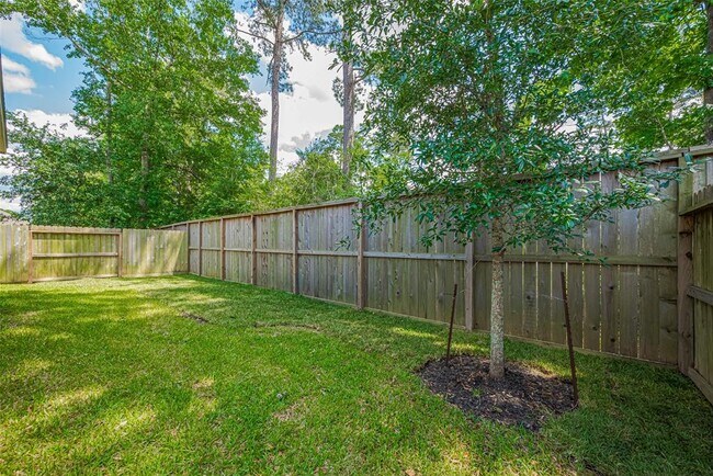 Building Photo - 151 Scarlet Maple Wy