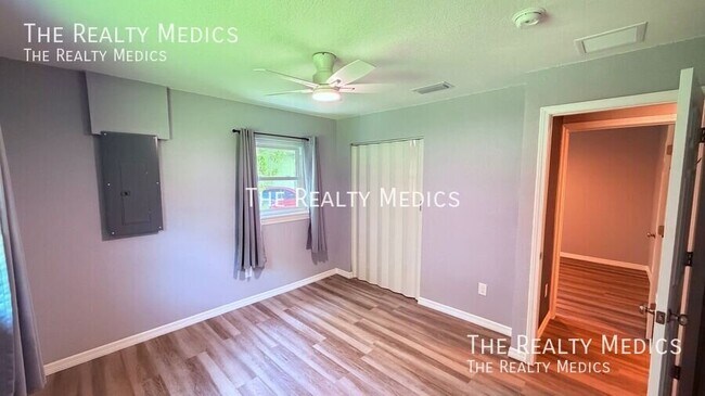 Building Photo - 5130 Lescot Ln