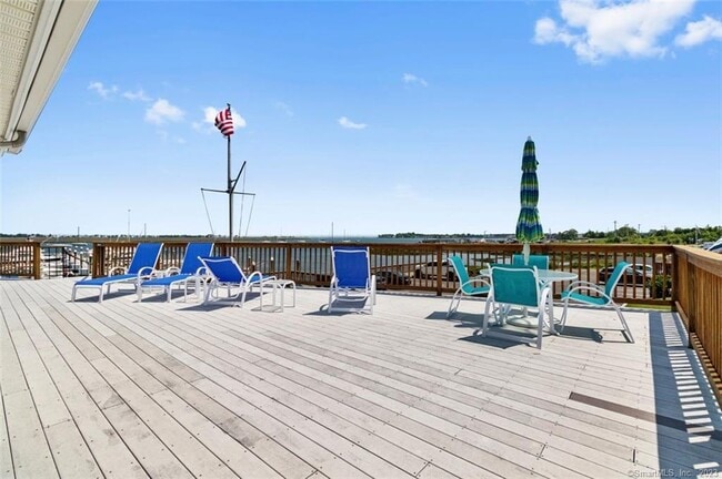 Building Photo - 47 Harbour View Pl