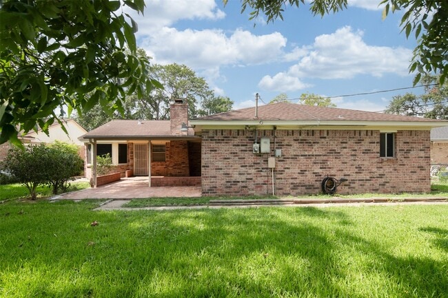 Building Photo - 8407 Stroud Dr