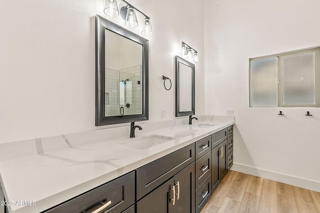Building Photo - 11128 E Sahuaro Dr