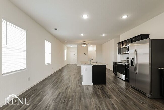 Building Photo - 6103 Harrah Ln