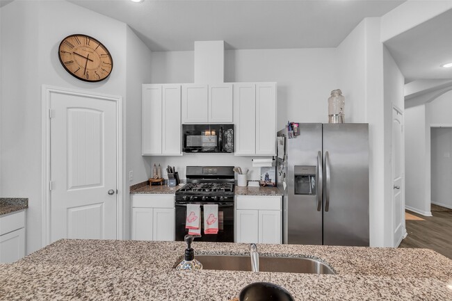 Building Photo - 740 Brown Rd