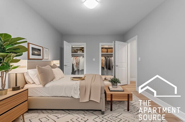 Building Photo - 1337 W Walton St