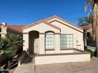 Building Photo - 726 S Nebraska St