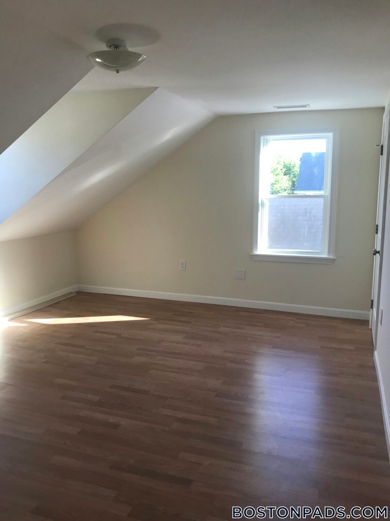 Building Photo - 20R Winship St