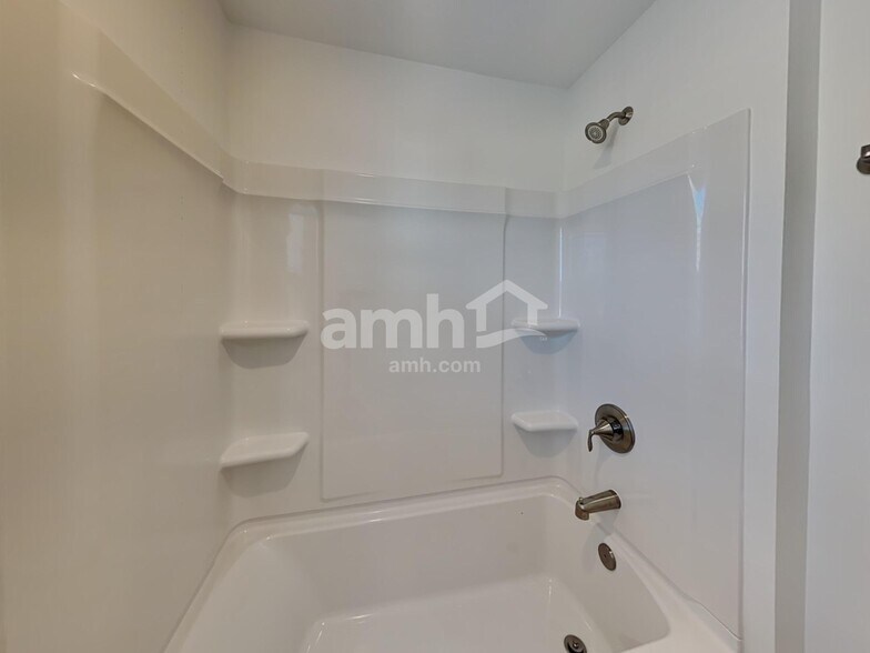 Building Photo - 207 Argea Dr
