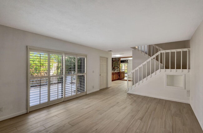 Building Photo - 65 Lake Arbor Dr