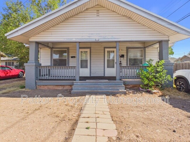 Building Photo - 612 SW 17th Ave