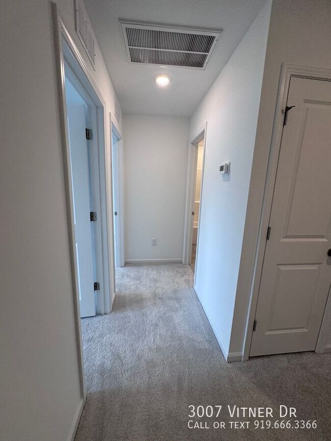 Building Photo - 3007 Vitner Dr