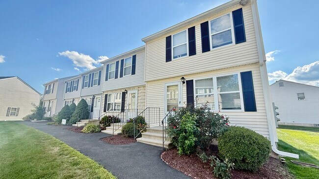 Primary Photo - 20 Meadowrue Dr