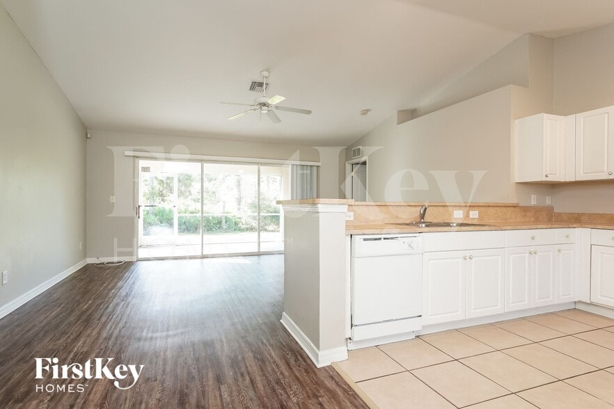 Building Photo - 3419 53rd St W