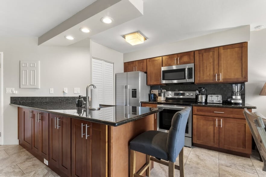 Building Photo - 1032 S Kihei Rd