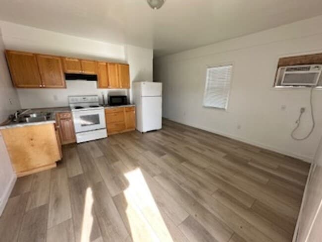 Building Photo - 1 BED 1 BATH IN ABBEVILLE