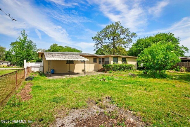 Building Photo - 6446 Ledbury Dr S