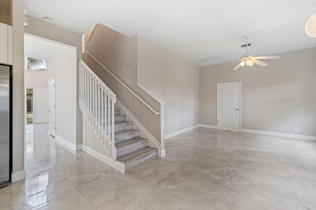 Building Photo - 3257 El Camino Real