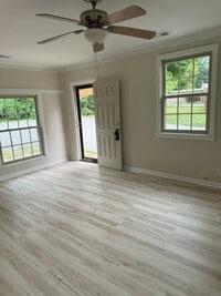 Building Photo - 2323 Sweetwood Rd