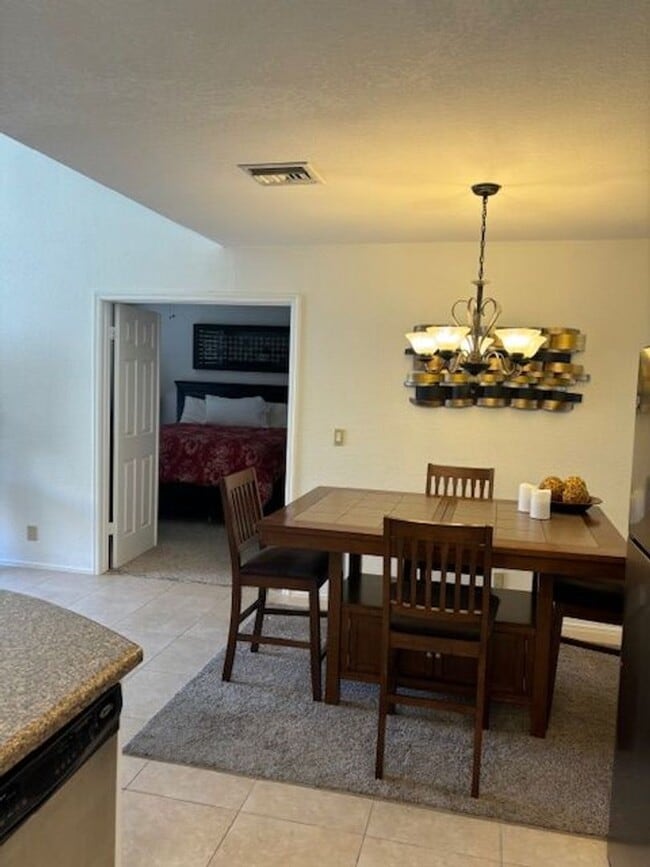 Building Photo - Two bedroom condo