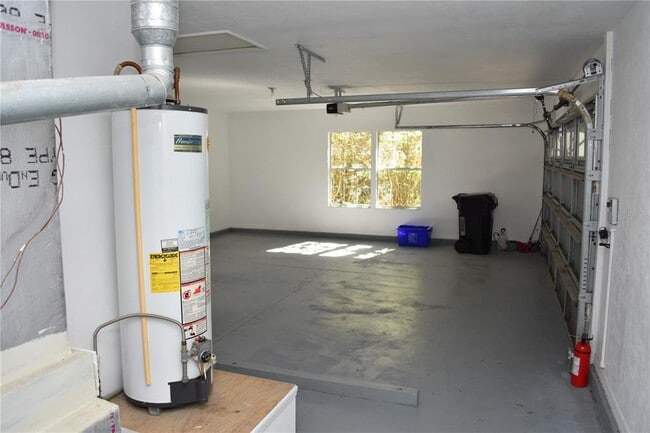 Building Photo - 2406 SW 98 Dr