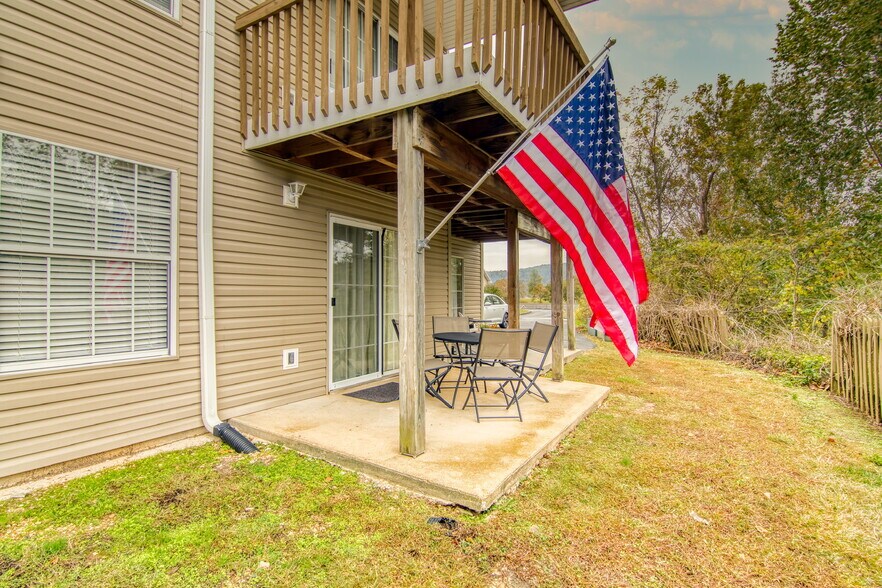 Building Photo - 40 Scenic Ct