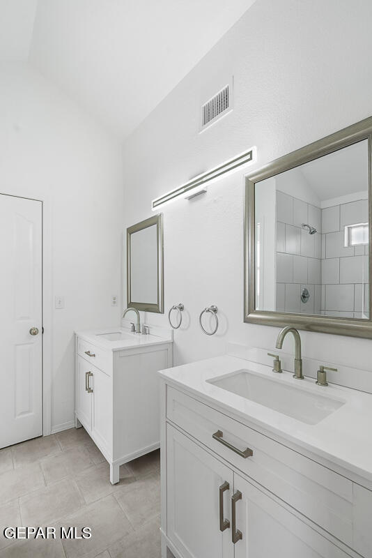 Building Photo - 6696 Dakota Ridge Dr