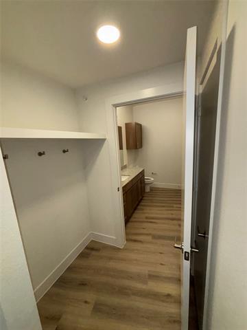 Building Photo - 300 N McDonald St