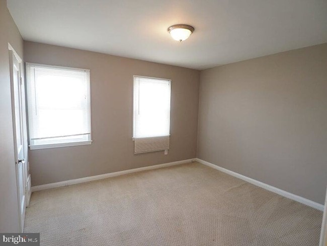 Building Photo - 7065 Eastbrook Ave