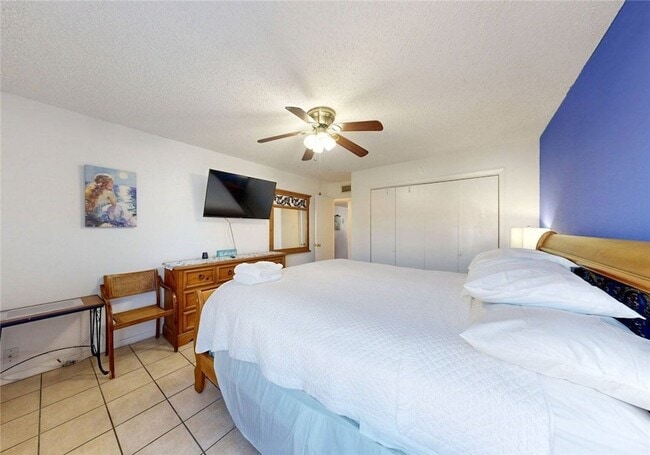 Building Photo - 15005 Windward Dr